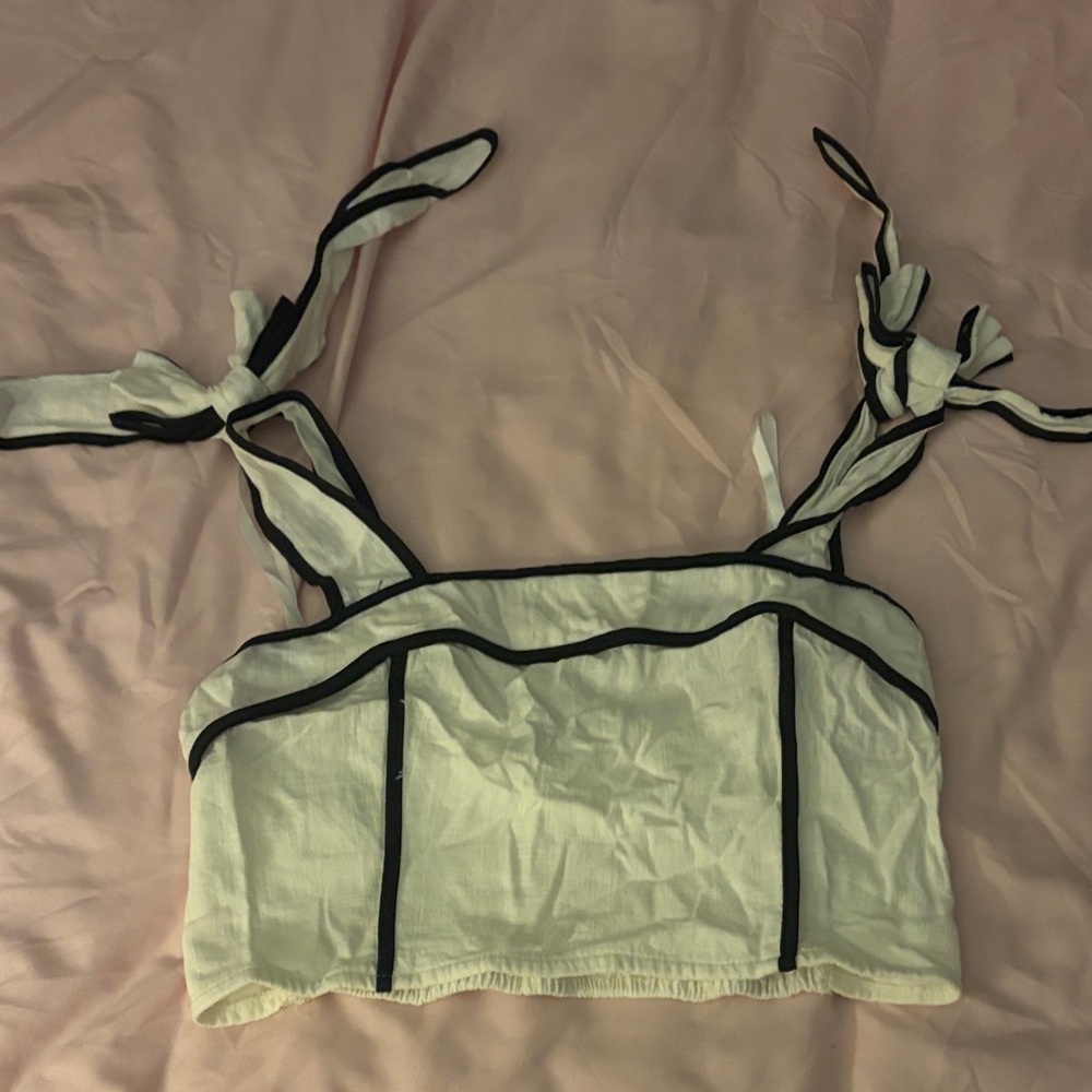 White Cropped Tie-Shoulder Top with Black Piping just need to press